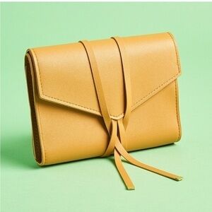 FREE with PURCHASE! NEW Glass Ladder ‘Katherine’ vegan leather tech organizer